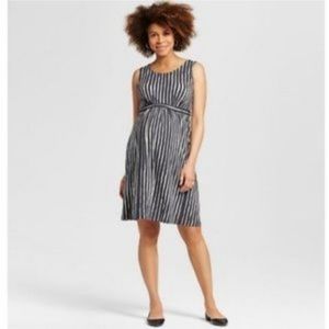 Liz Lange for Target Maternity Dress